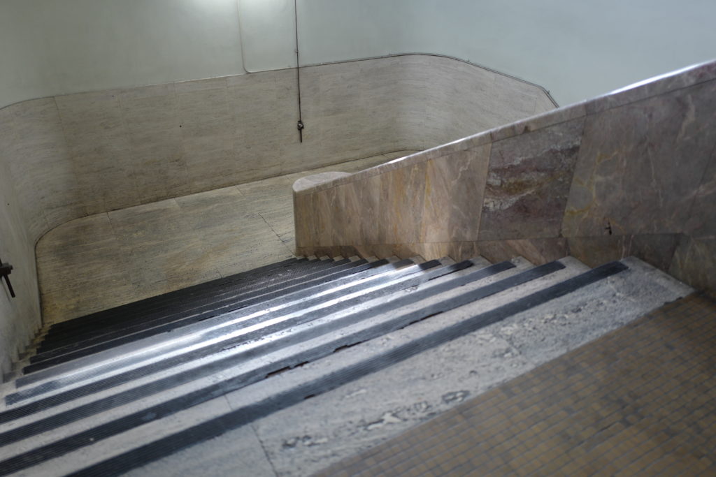 県庁階段